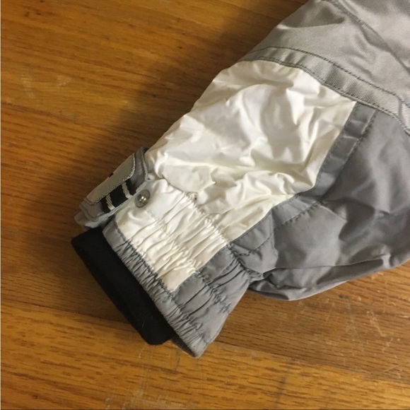 Silver & Gray Women’s Ski Jumpsuit - Picture 10 of 14